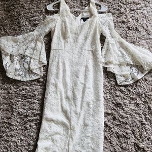 Maggy London White Flare Sleeve Dress